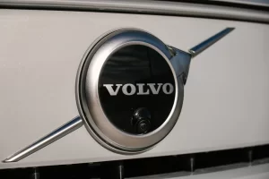 Lire la suite à propos de l’article Article tout frais : Volvo Ouvrira un Centre de Formation pour éduquer ses techniciens sur l’entretien des VÉ