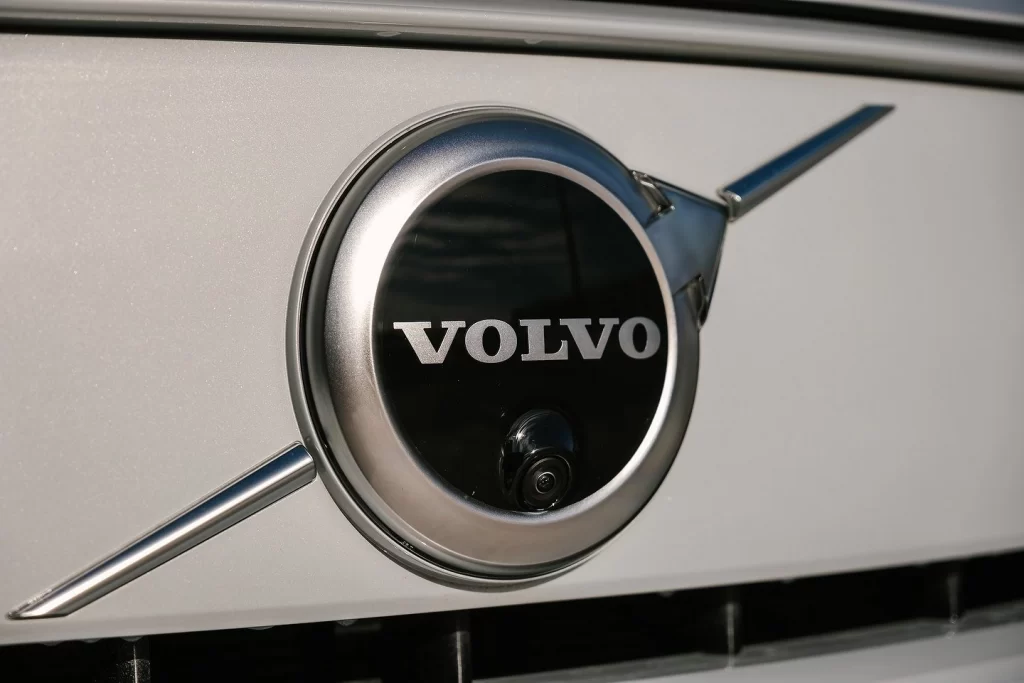 You are currently viewing Article tout frais : Volvo Ouvrira un Centre de Formation pour éduquer ses techniciens sur l’entretien des VÉ