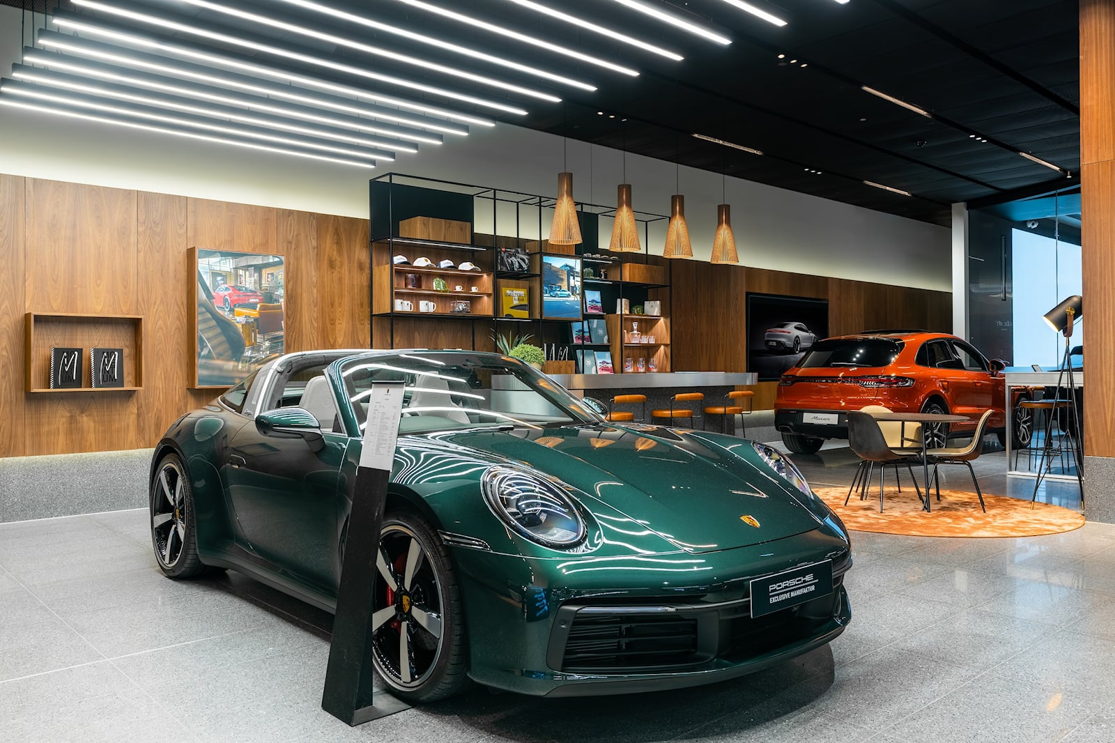 You are currently viewing Porsche Ouvre De Magnifiques Nouveaux Studios De Vente Au Détail Dans 3 Grandes Villes