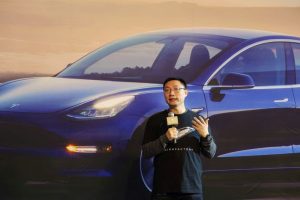 Lire la suite à propos de l’article Decouvrez cela : Tom Zhu, responsable de Tesla en Chine, prend en charge les ventes en Amrique du Nord- Electrek